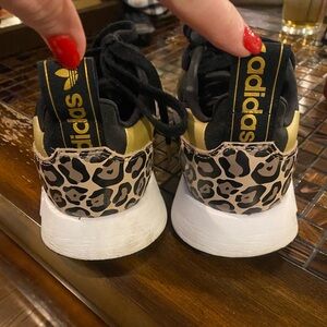 Adidas Women’s size 6.5. Fits like a 7.5